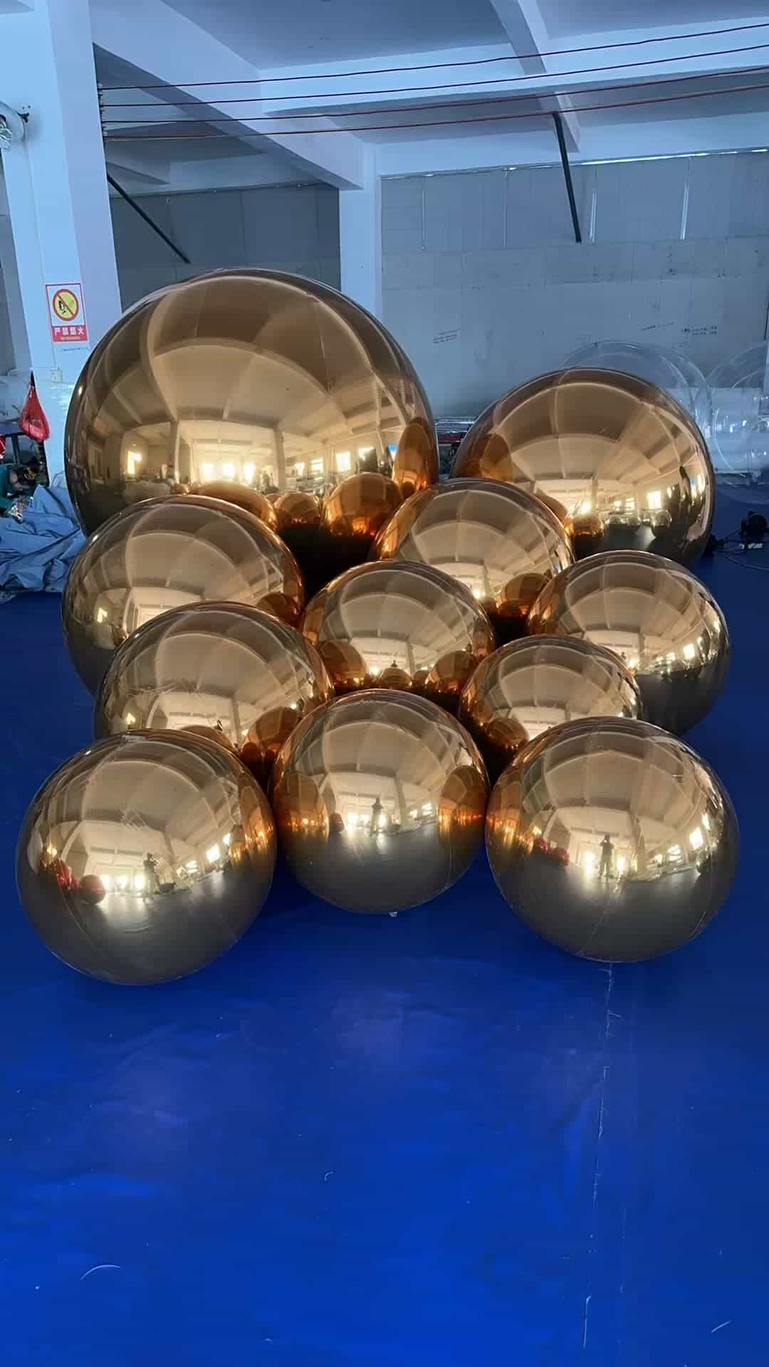 Gold Mirror Balloon - Inflatable Reflective Sphere for Wedding Party Decoration