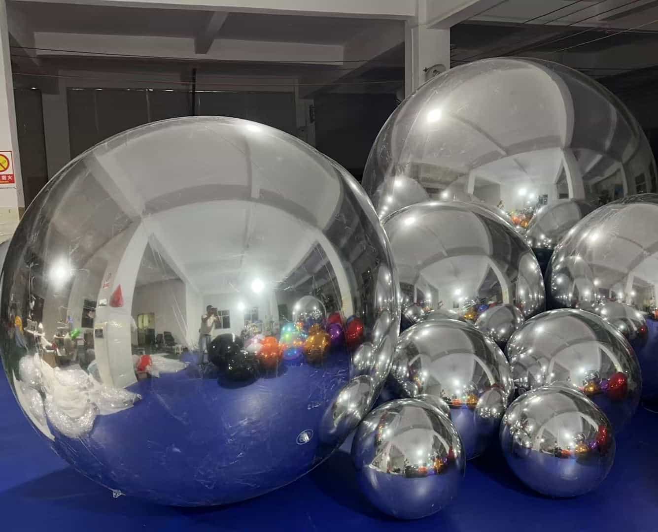 Silver Mirror Balloon