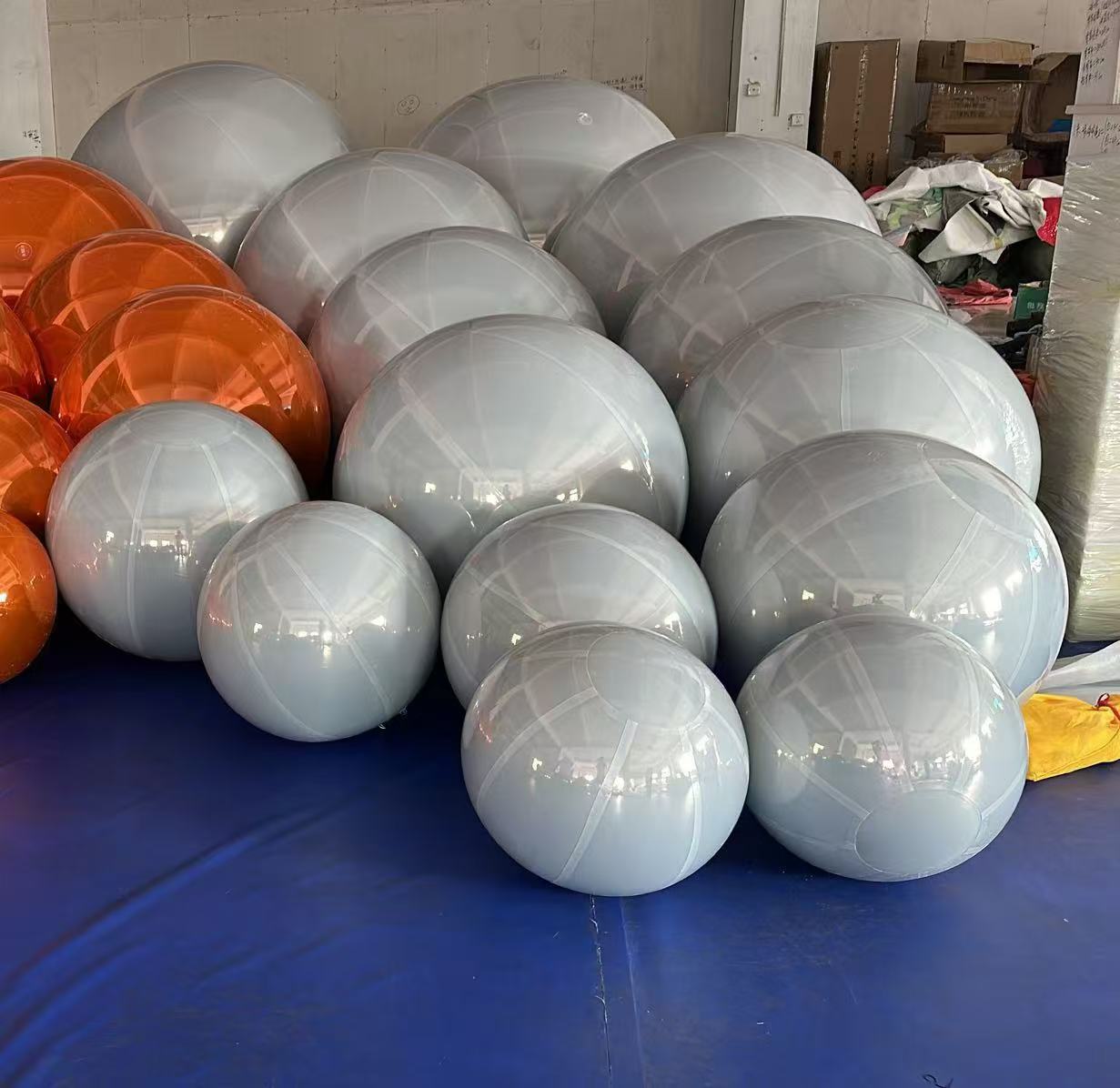 White reflective inflatable mirror balloon